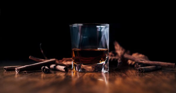 7 Signs That You’re Struggling With Alcohol Addiction